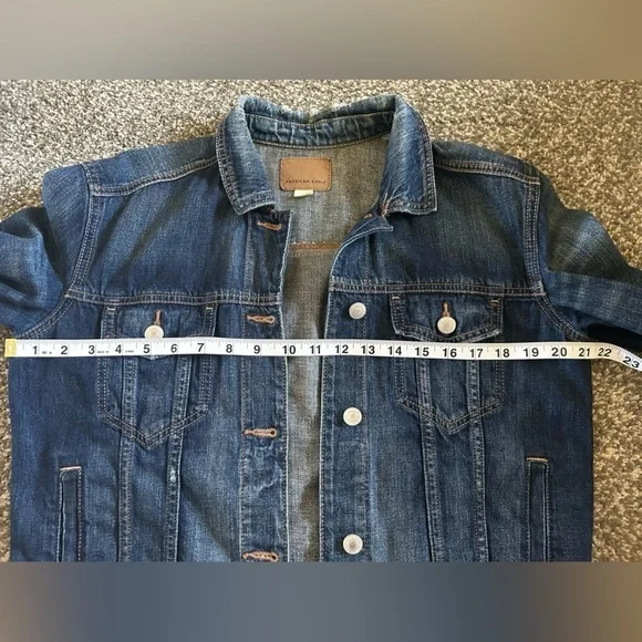 American Eagle Distressed Denim Jacket Small - Picture 6 of 9
